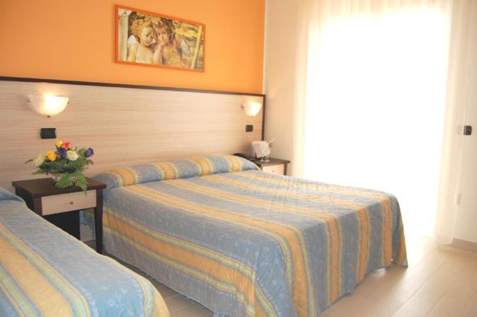 Hotel Cristall Σαν Μπενεντέτο ντελ Τρόντο Εξωτερικό φωτογραφία