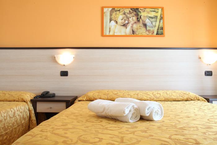 Hotel Cristall Σαν Μπενεντέτο ντελ Τρόντο Εξωτερικό φωτογραφία