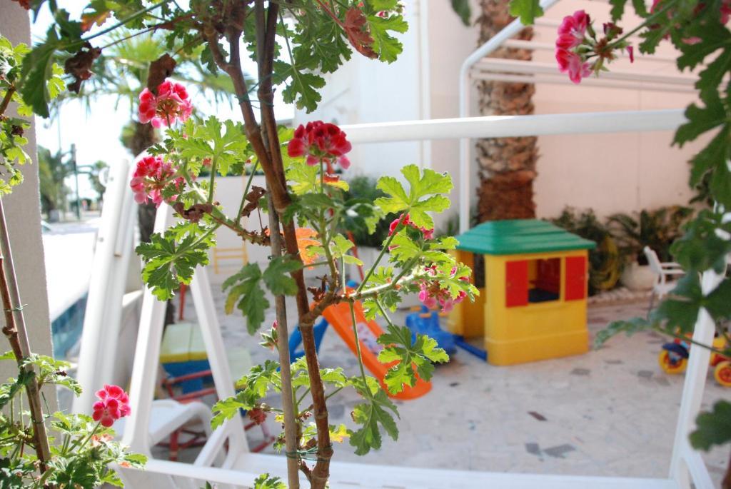 Hotel Cristall Σαν Μπενεντέτο ντελ Τρόντο Εξωτερικό φωτογραφία