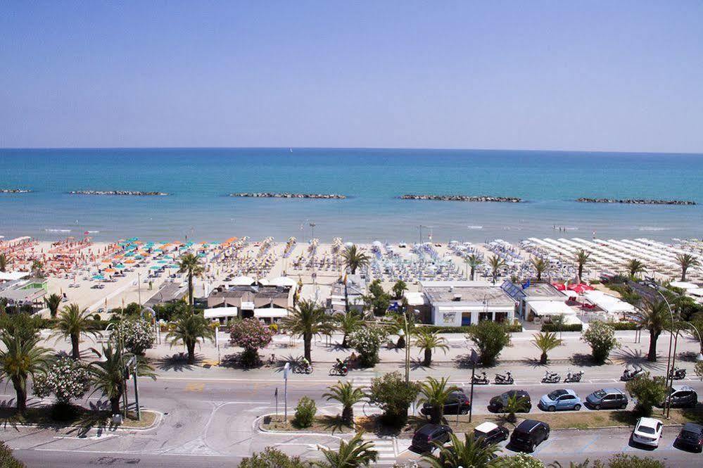 Hotel Cristall Σαν Μπενεντέτο ντελ Τρόντο Εξωτερικό φωτογραφία