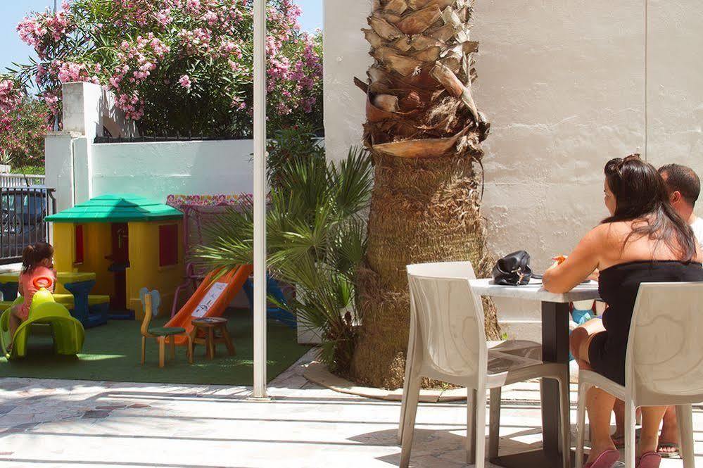 Hotel Cristall Σαν Μπενεντέτο ντελ Τρόντο Εξωτερικό φωτογραφία